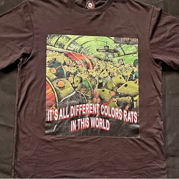 T-Shirt - Picture 1 of 2